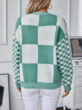 Load image into Gallery viewer, Color Block Round Neck Long Sleeve Sweater