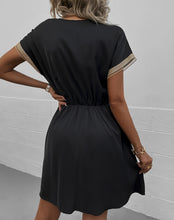 Load image into Gallery viewer, Contrast V-Neck Tassel Tie Dress