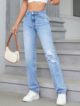 Load image into Gallery viewer, Distressed Jeans with Pockets