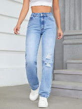 Load image into Gallery viewer, Distressed Jeans with Pockets