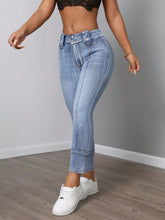 Load image into Gallery viewer, Mid Rise Skinny Jeans with Pockets