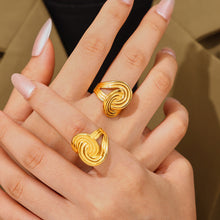 Load image into Gallery viewer, 18K Gold-Plated Twisted Ring
