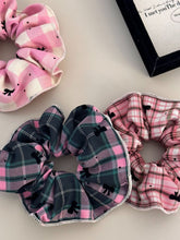Load image into Gallery viewer, 3-Piece Plaid Contrast Elastic Hair Scrunchy