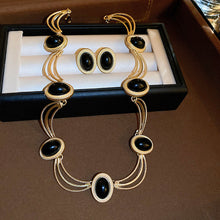 Load image into Gallery viewer, Alloy Oval Gemstone Necklace