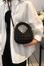 Load image into Gallery viewer, Quilted Puffy Removable Strap Crossbody Bag
