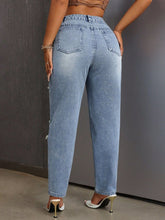 Load image into Gallery viewer, Distressed High Rise Jeans with Pockets