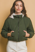Load image into Gallery viewer, Love Tree Zip Up Cropped Hooded Sherpa Reversible Jacket
