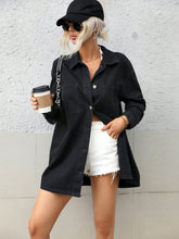 Load image into Gallery viewer, Pocketed Button Up Long Sleeve Denim Jacket