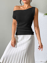 Load image into Gallery viewer, Single Shoulder Short Sleeve Knit Top