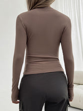 Load image into Gallery viewer, Round Neck Long Sleeve T-Shirt