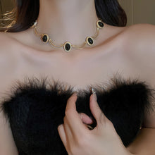 Load image into Gallery viewer, Alloy Oval Gemstone Necklace