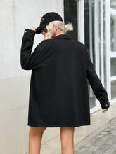 Load image into Gallery viewer, Pocketed Button Up Long Sleeve Denim Jacket