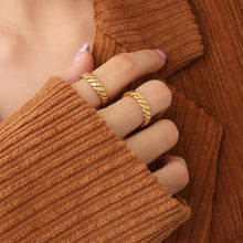 Load image into Gallery viewer, Titanium Steel Gold-Plated Ring