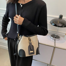 Load image into Gallery viewer, Straw Braided Adjustable Strap Crossbody Bag
