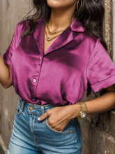 Load image into Gallery viewer, Button Up Collared Neck Short Sleeve Shirt