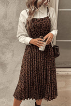 Load image into Gallery viewer, Leopard Print Spaghetti Straps Straight Neck Midi Dress