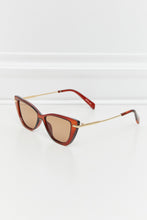 Load image into Gallery viewer, Full Rim Sunglasses