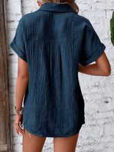 Load image into Gallery viewer, Textured Button Up Short Sleeve Shirt