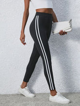 Load image into Gallery viewer, High Waist Striped Cropped Leggings