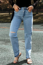 Load image into Gallery viewer, Distressed Straight Jeans