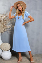 Load image into Gallery viewer, Short Puff Sleeve Sweetheart Neck Midi Dress