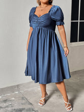 Load image into Gallery viewer, ELISA CURVY Sweetheart Dress