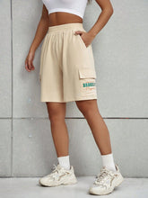 Load image into Gallery viewer, Pocketed Elastic Waist Shorts