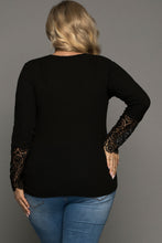 Load image into Gallery viewer, Plus Size Spliced Lace Ribbed Top