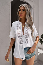 Load image into Gallery viewer, Buttoned Spliced Lace Blouse