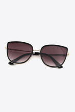 Load image into Gallery viewer, Full Rim Metal-Plastic Hybrid Frame Sunglasses