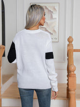 Load image into Gallery viewer, Color Block Cable-Knit Round Neck Sweater