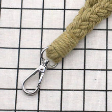 Load image into Gallery viewer, Assorted 4-Piece Macrame Keychain
