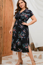 Load image into Gallery viewer, Plus Size Floral Johnny Collar Short Sleeve Dress