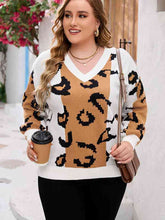 Load image into Gallery viewer, Plus Size Printed V-Neck Long Sleeve Sweater