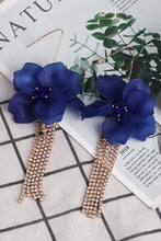 Load image into Gallery viewer, Flower Shape Acrylic Dangle Earrigs