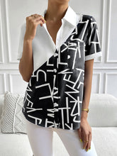 Load image into Gallery viewer, Contrast Short Sleeve Shirt