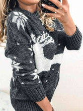Load image into Gallery viewer, Reindeer &amp; Snowflake Sweater