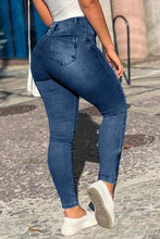 Load image into Gallery viewer, Full Size Cropped Jeans with Pocket