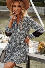 Load image into Gallery viewer, Floral Notched Neck Spliced Lace Dress
