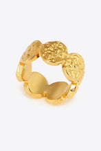 Load image into Gallery viewer, Hammered Copper Ring