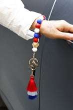 Load image into Gallery viewer, Contrast Tassel Silicone Bead Wristlet Key Chain