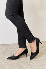 Load image into Gallery viewer, Melody 2" Closed Toe Heels