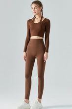 Load image into Gallery viewer, Halter Neck Long Sleeve Cropped Sports Top