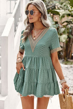 Load image into Gallery viewer, Contrast Short Sleeve Tiered Blouse