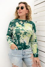 Load image into Gallery viewer, Plus Size Printed Round Neck Long Sleeve Blouse