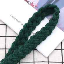 Load image into Gallery viewer, Assorted 4-Piece Macrame Keychain