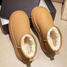 Load image into Gallery viewer, Fleece Lined Chunky Platform Mini Boots