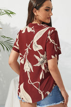 Load image into Gallery viewer, Floral Button-Up Short Sleeve Shirt