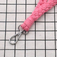 Load image into Gallery viewer, Assorted 4-Piece Macrame Keychain