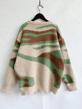 Load image into Gallery viewer, Color Block Round Neck Sweater